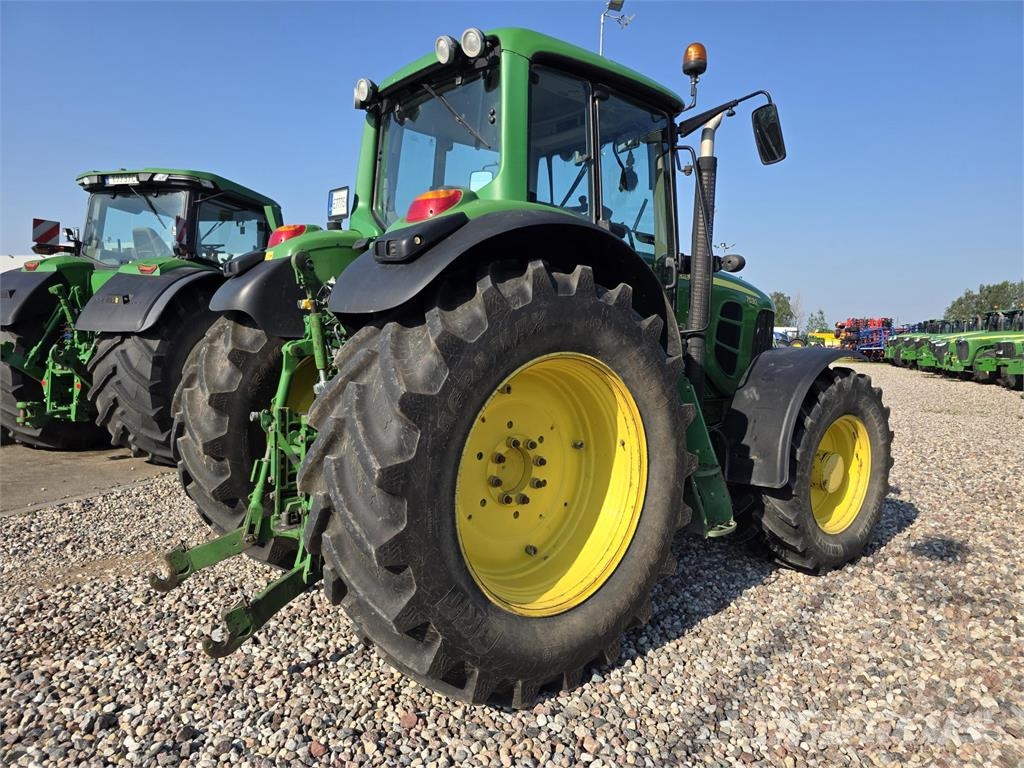 John Deere 7530 Premium Tractoren