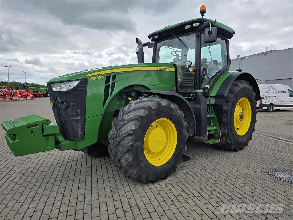 John Deere 8370R Tractoare