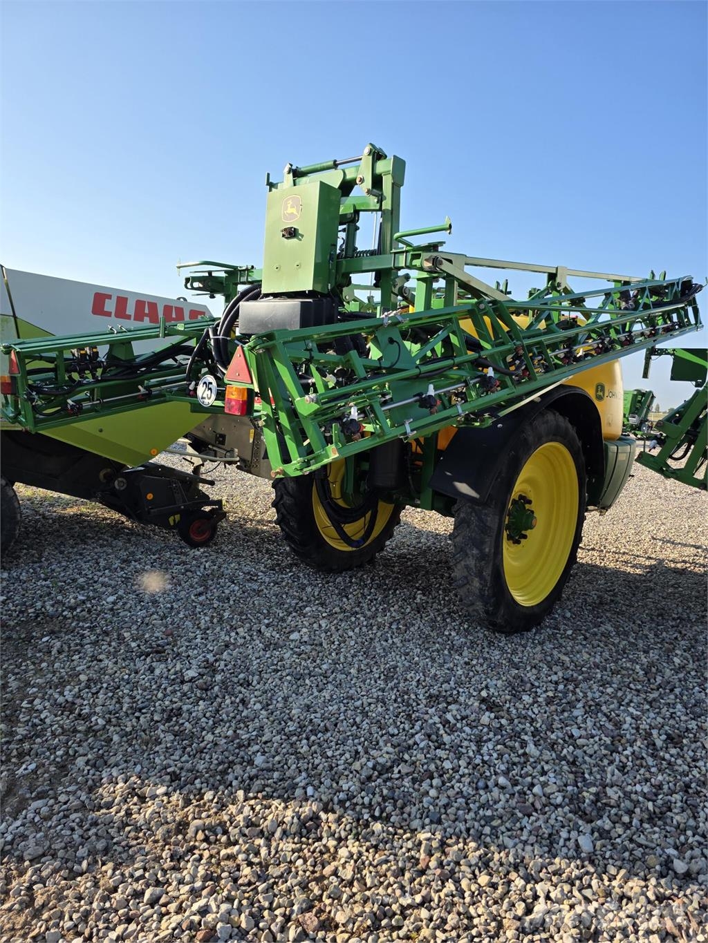 John Deere M740 Haagispritsid