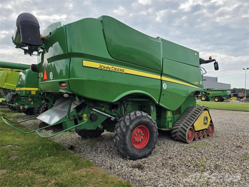John Deere S680 Mietitrebbiatrici