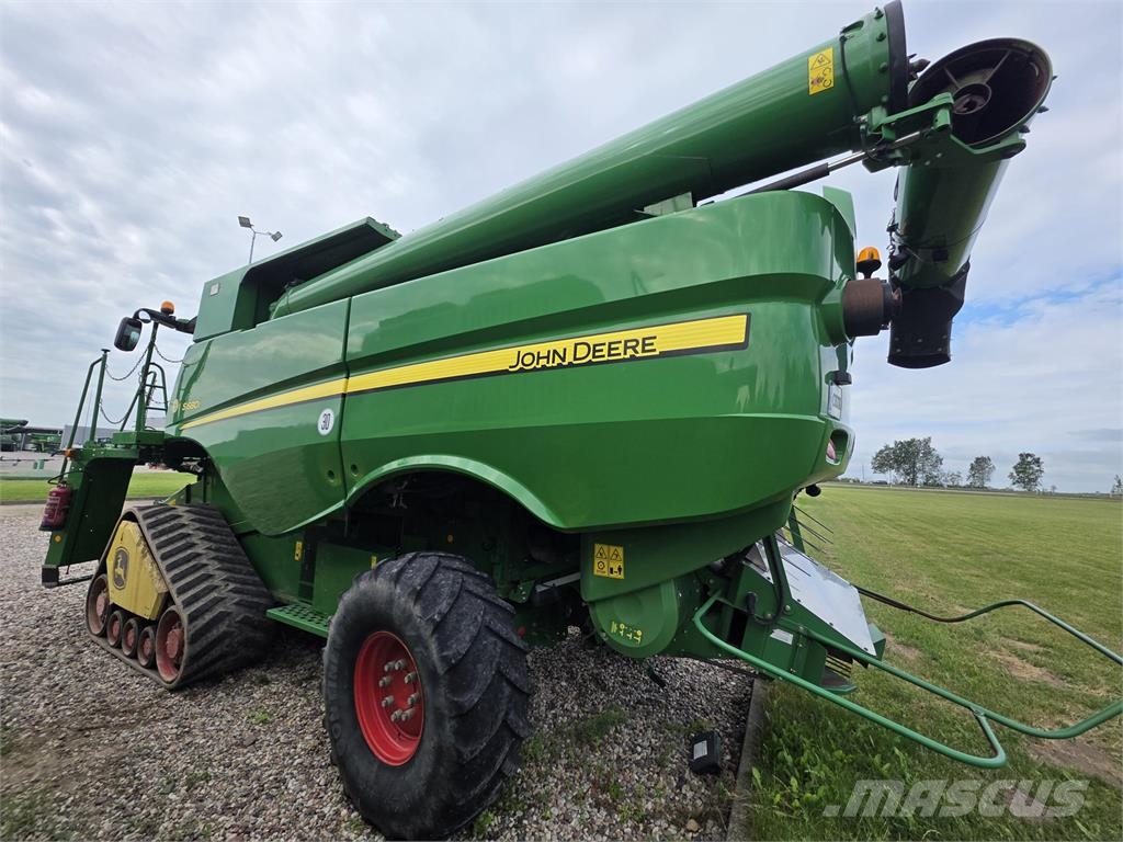 John Deere S680 Mietitrebbiatrici