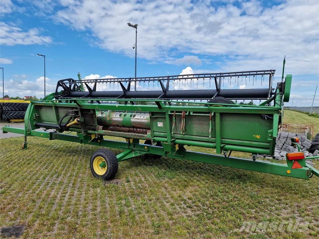 John Deere T660 聯合收穫機