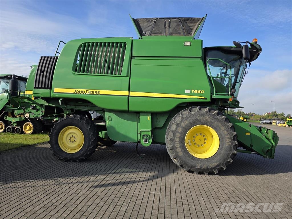 John Deere T660 Mietitrebbiatrici