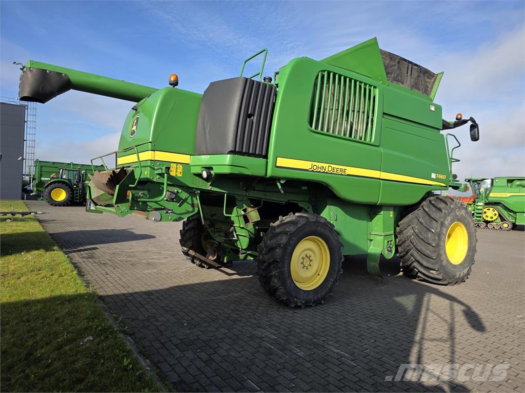 John Deere T660 Mietitrebbiatrici
