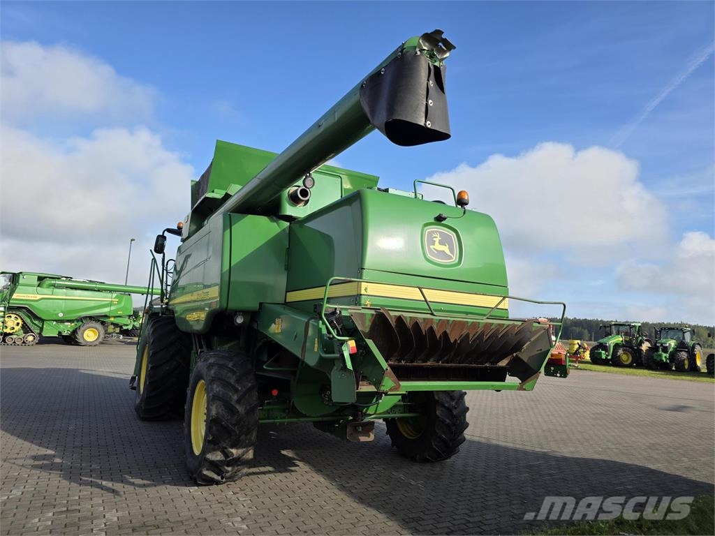 John Deere T660 聯合收穫機