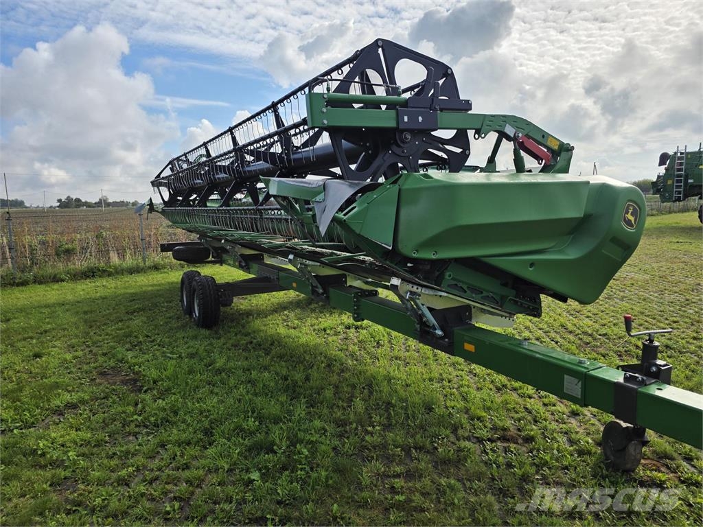 John Deere T660 聯合收穫機