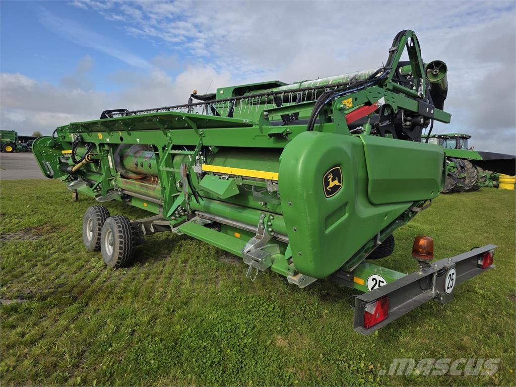 John Deere T660 聯合收穫機
