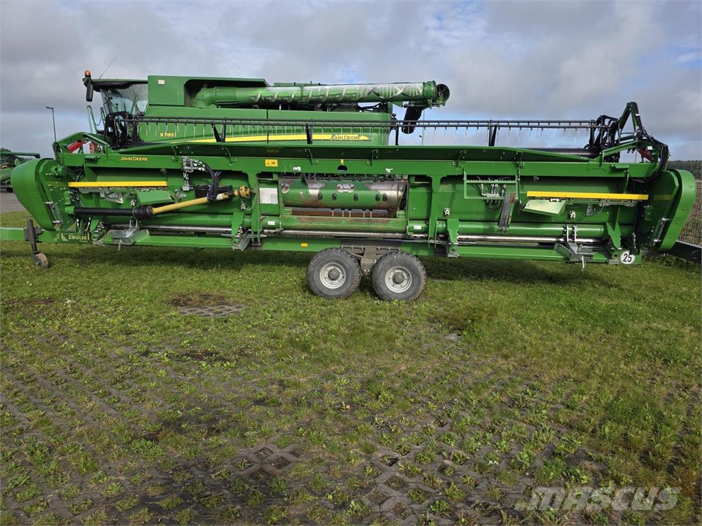 John Deere T660 聯合收穫機