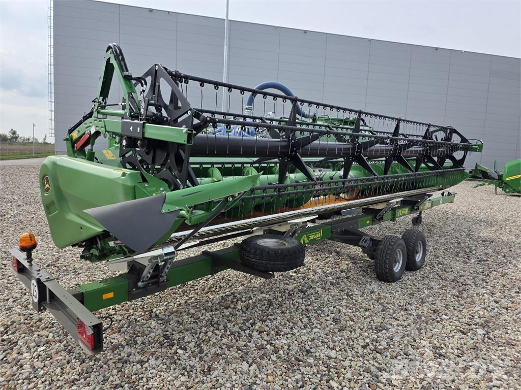 John Deere T670 聯合收穫機