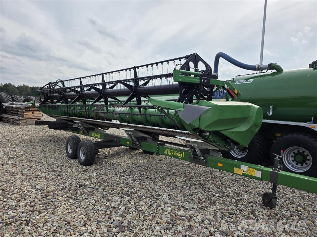 John Deere T670 聯合收穫機