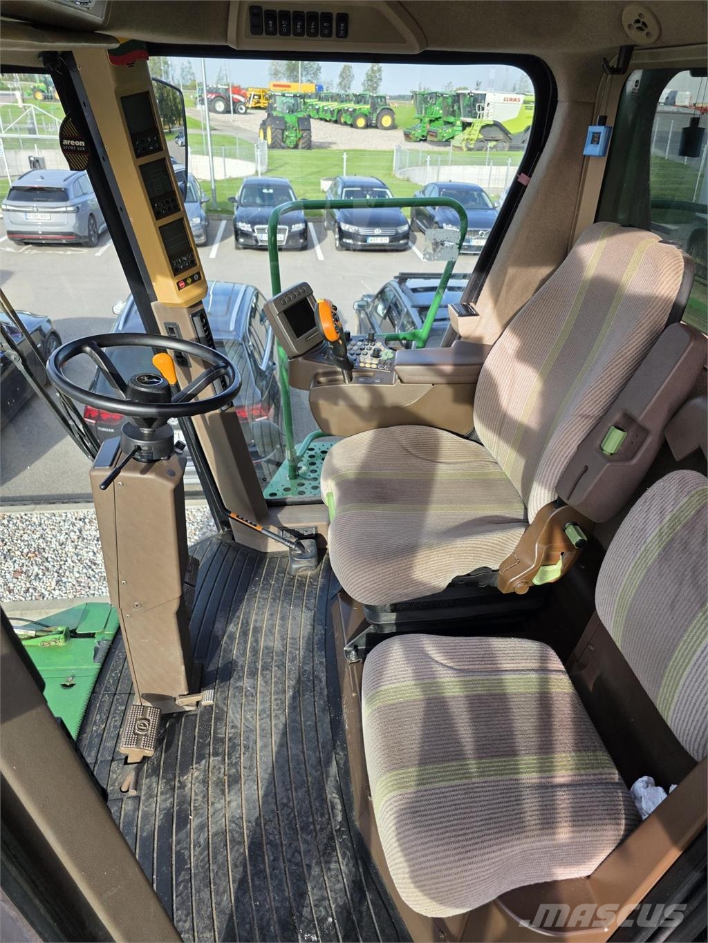 John Deere W540 Mietitrebbiatrici