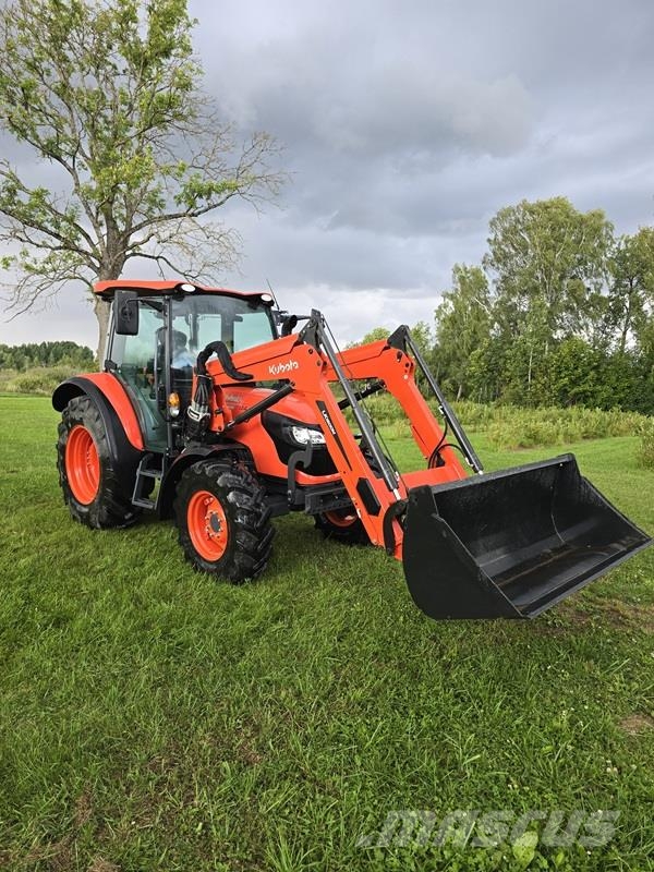Kubota M4073 Tractoren