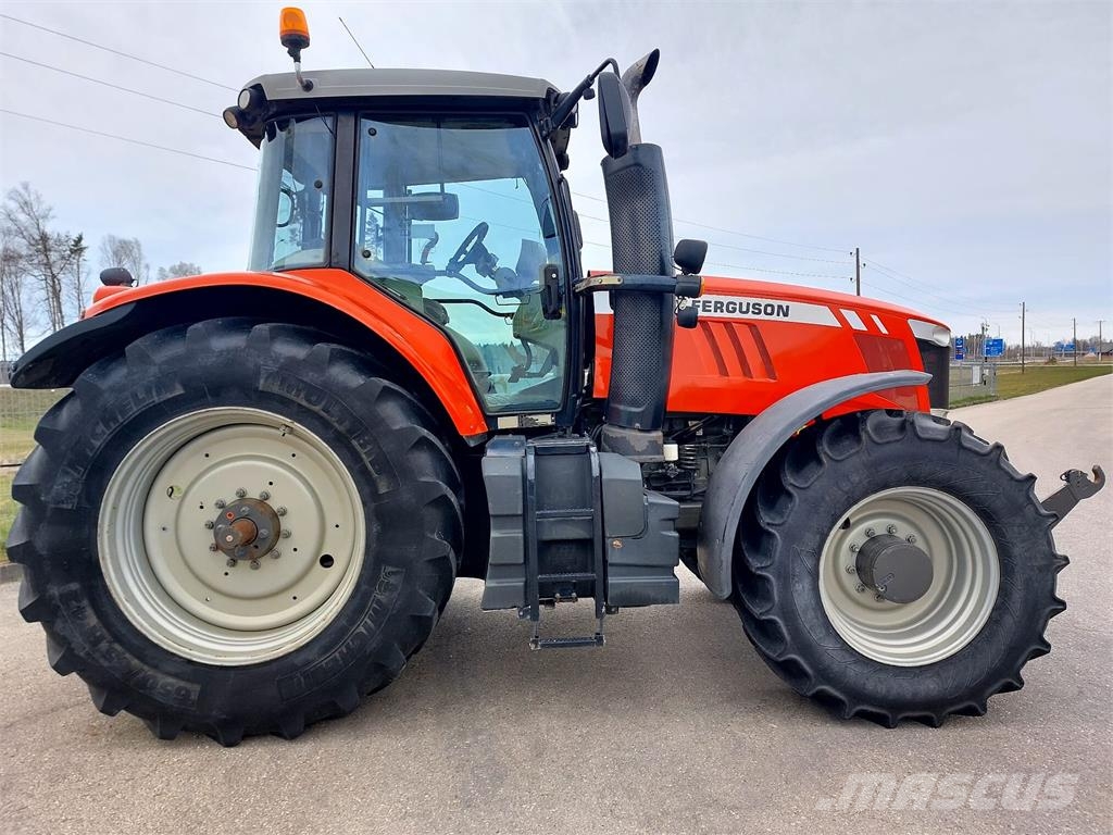 Massey Ferguson 7624 トラクター