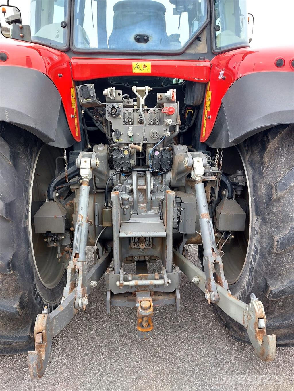 Massey Ferguson 7624 トラクター