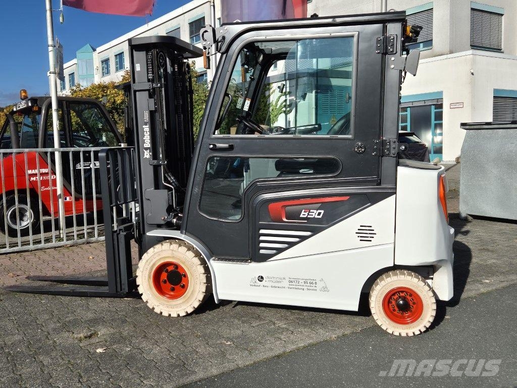 Bobcat B30NS شاحنات ذات رافعات شوكية تعمل بالكهرباء
