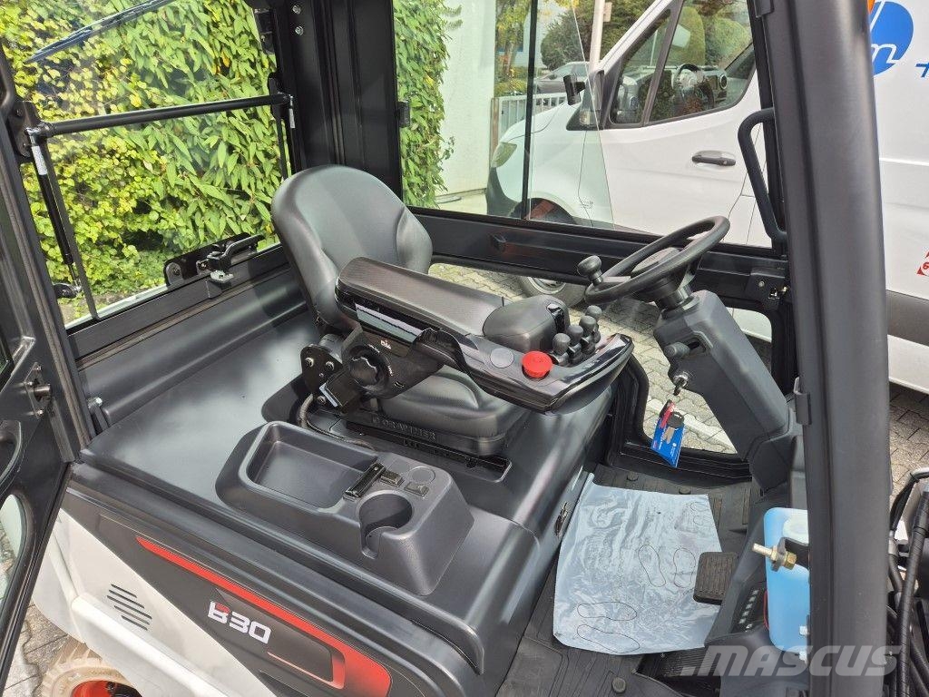 Bobcat B30NS شاحنات ذات رافعات شوكية تعمل بالكهرباء