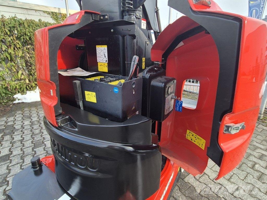 Manitou 100 VJR Vertical mast lifts