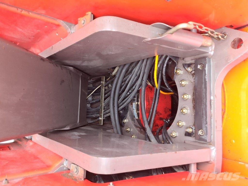 Manitou 120 AETJ Zglobne dvižne ploščadi