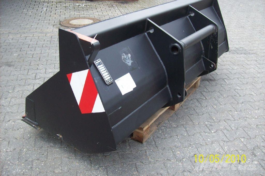 Manitou Erd- und Sandschaufel CBR 1000ccm 物流运输-其他