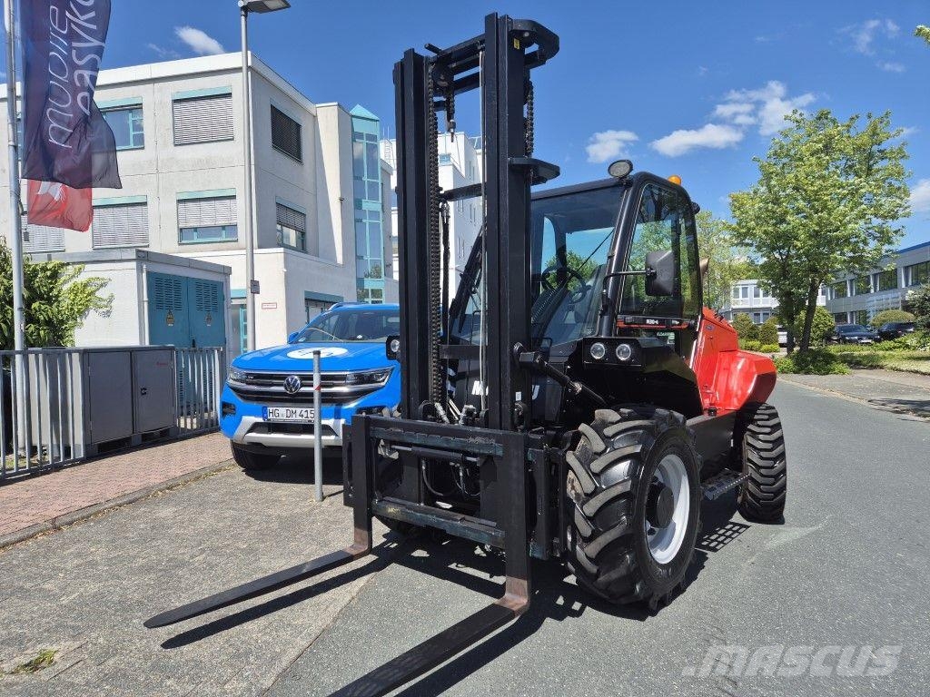 Manitou M 30.4 3F550 S4 شاحنات الطرق الوعرة
