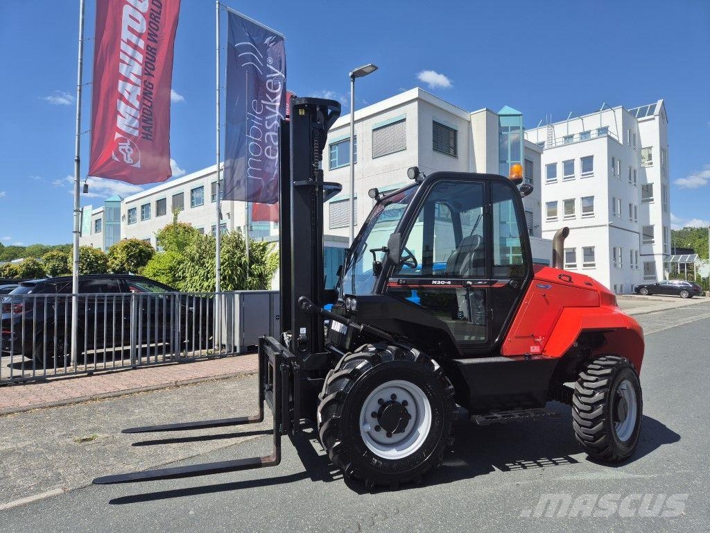 Manitou M 30.4 3F550 S4 شاحنات الطرق الوعرة
