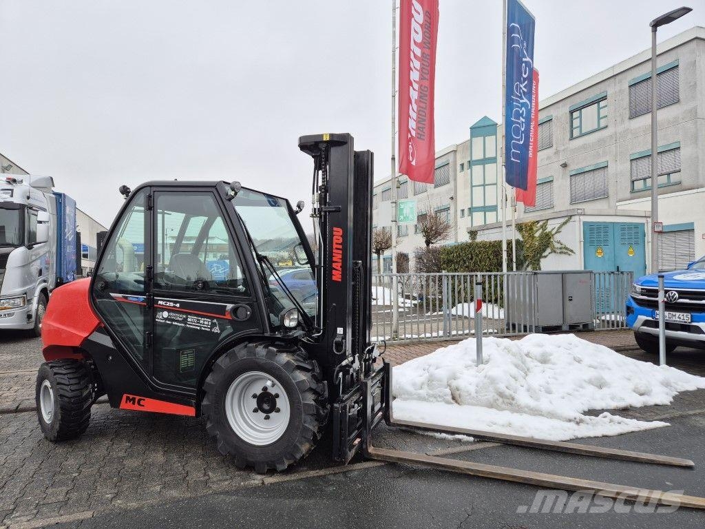 Manitou MC 25-4 ST5B S1 Montacargas todo terreno