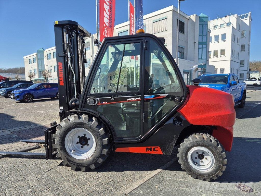 Manitou MC 30-4 ST5 Vanterenski viljuškar