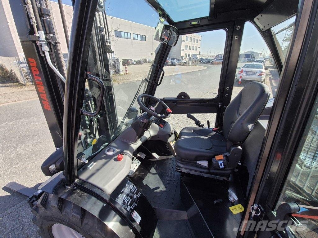 Manitou MC 30-4 ST5 Vanterenski viljuškar