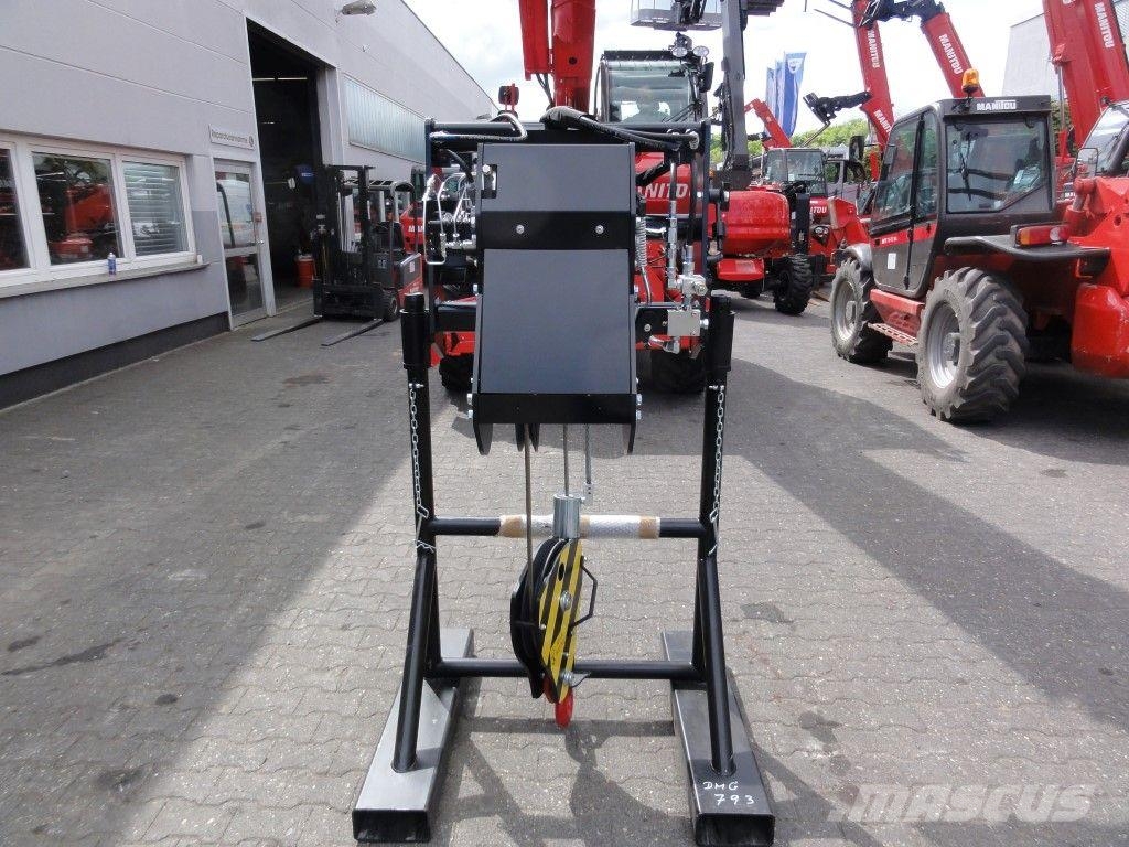 Manitou Stapler Manitou Treuil 3to Manipulace s materiálem – ostatní