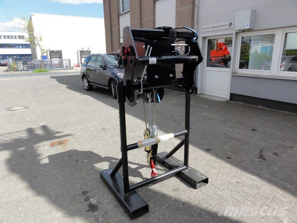 Manitou Stapler Manitou Treuil 3to Manipulace s materiálem – ostatní