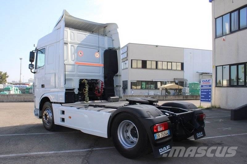 DAF XF 460 FT 15DT 曳引機組件