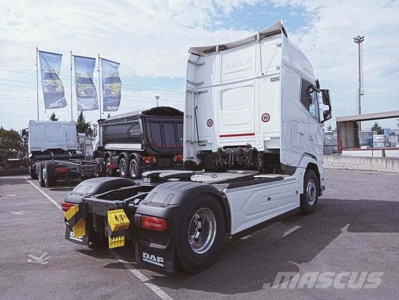 DAF XG+ 530 TRATTORE 曳引機組件