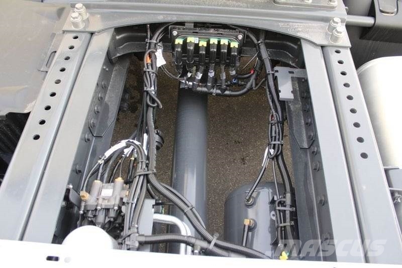 DAF XG530 PRONTA CONSEGNA DT 曳引機組件