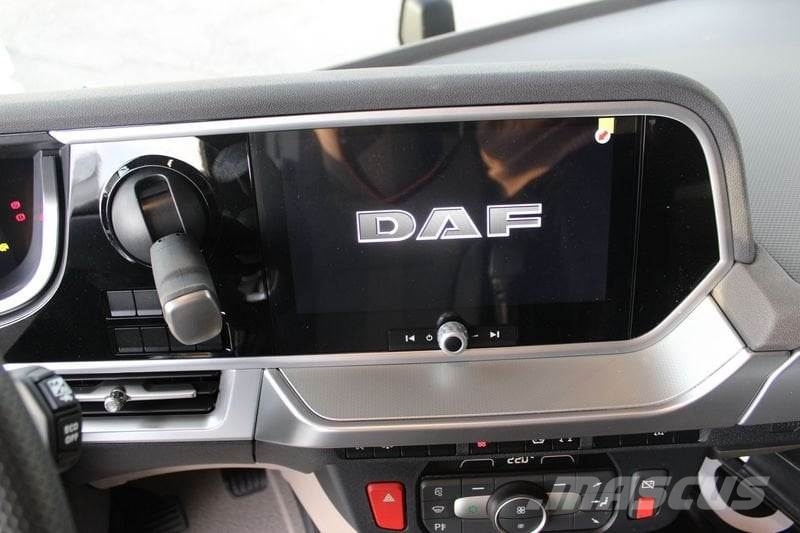 DAF XG530 PRONTA CONSEGNA DT 曳引機組件