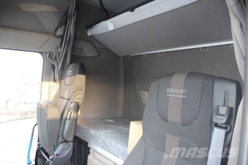 DAF XG530 PRONTA CONSEGNA DT 曳引機組件