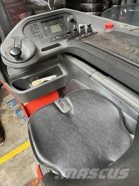 Linde R14-01 Schubmaststapler