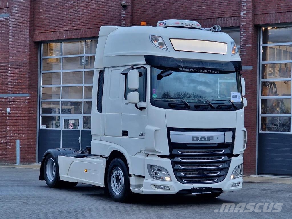 DAF XF 460 SuperSpaceCab 4x2 - Full air - Night Clima Motrici e Trattori Stradali