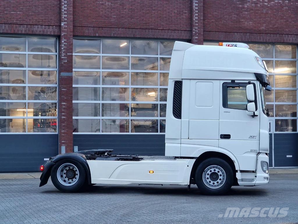 DAF XF 460 SuperSpaceCab 4x2 - Full air - Night Clima Motrici e Trattori Stradali