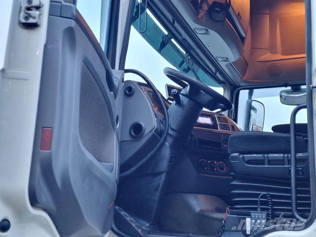 DAF XF 460 SuperSpaceCab 4x2 - Full air - Night Clima Motrici e Trattori Stradali