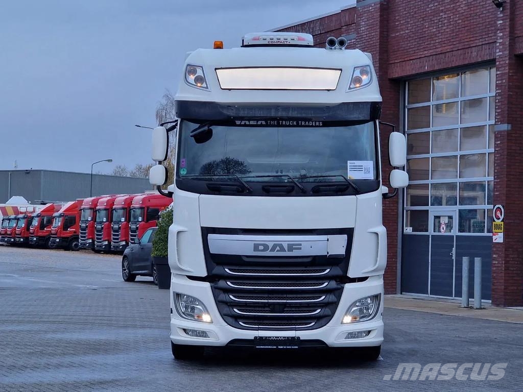 DAF XF 460 SuperSpaceCab 4x2 - Full air - Night Clima Motrici e Trattori Stradali