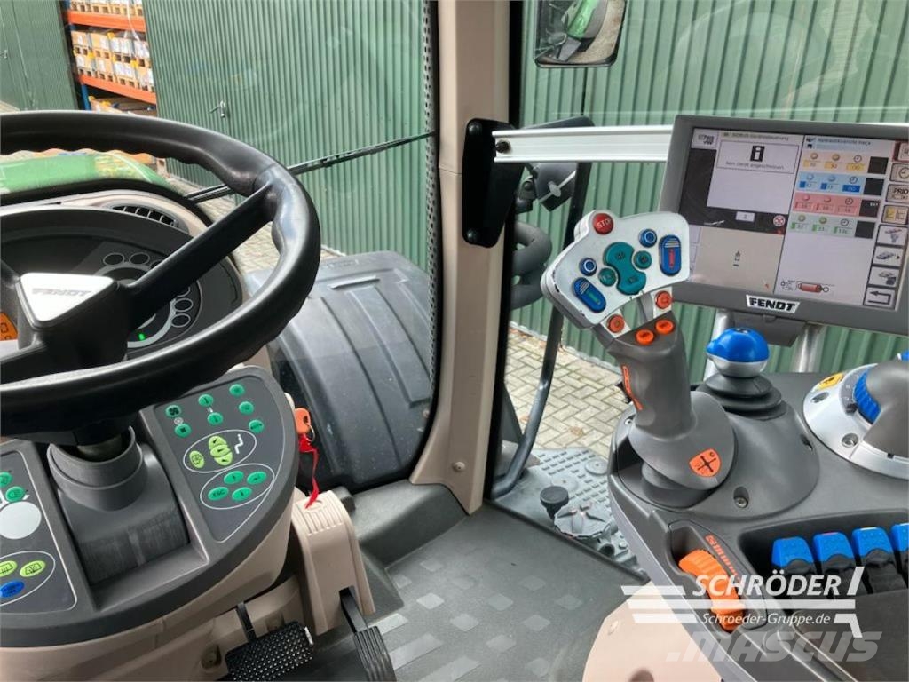 Fendt 828 VARIO SCR PROFI PLUS الجرارات