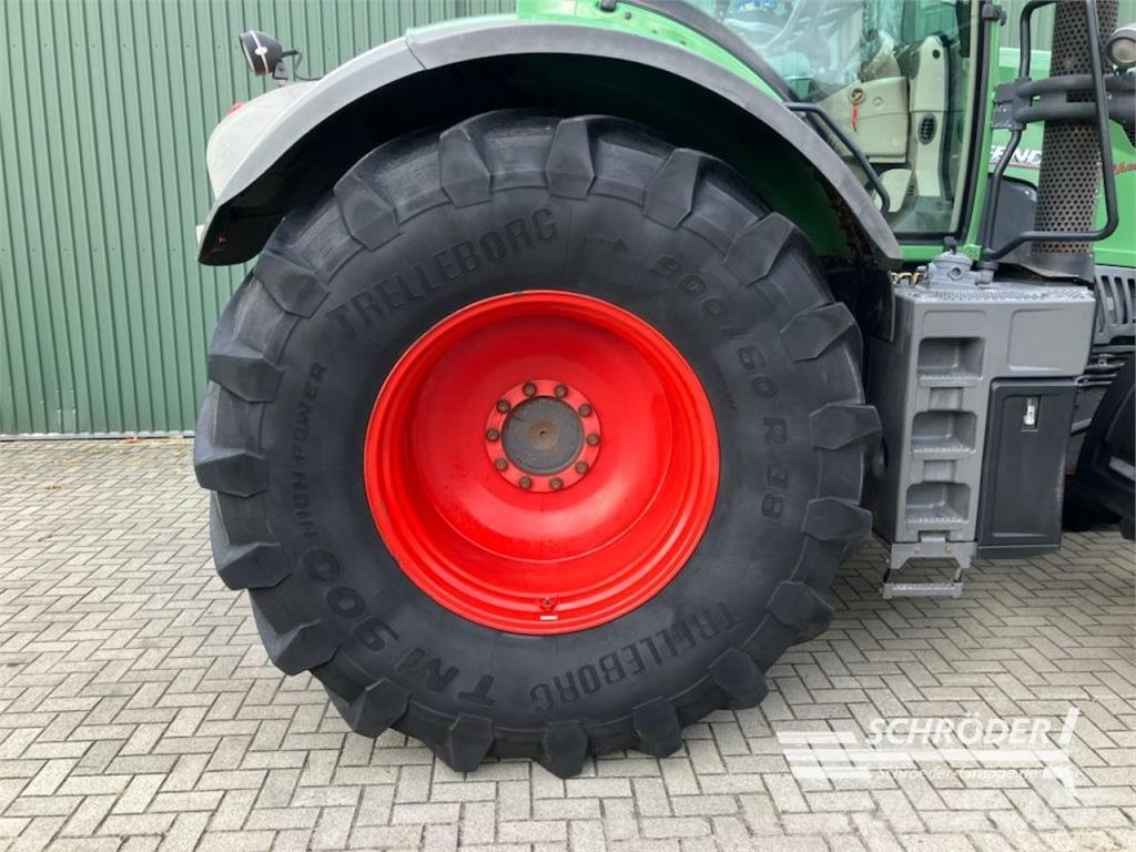Fendt 828 VARIO SCR PROFI PLUS الجرارات