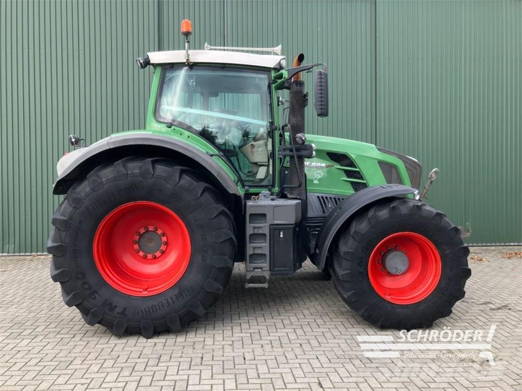 Fendt 828 VARIO SCR PROFI PLUS الجرارات