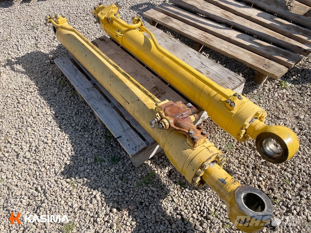 Komatsu PW160-7 Boom Lift Cylinders Hidráulicos