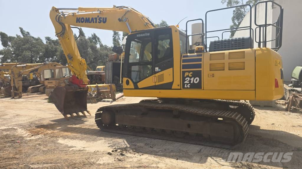 Komatsu PC 210 LC-11 Rupsgraafmachines