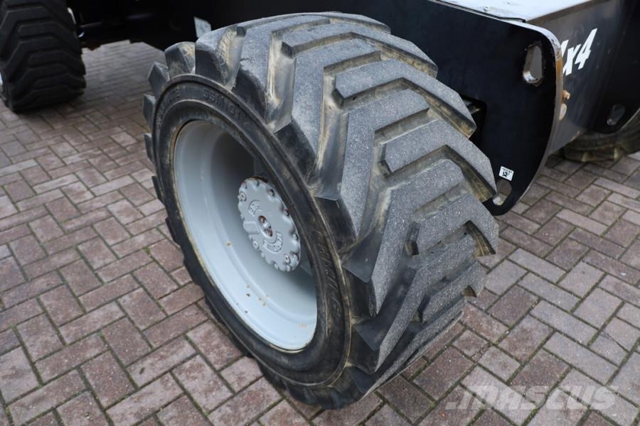 Genie S-85XC Valid inspection, *Guarantee! Diesel, 4x4 D Teleskopik personel platformları