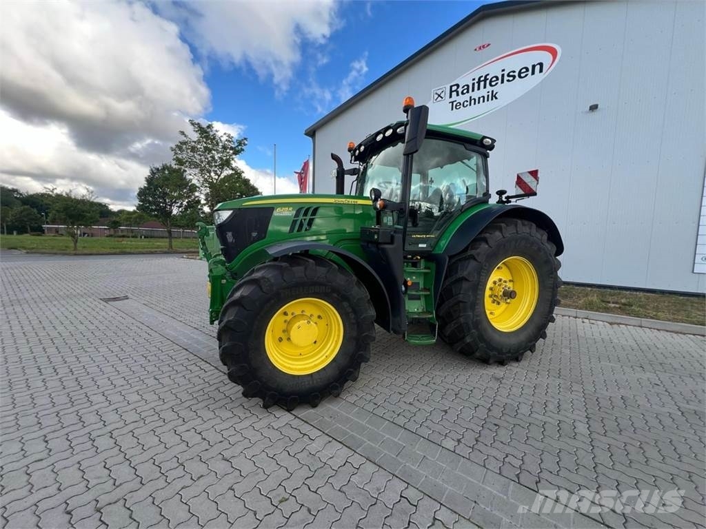 John Deere 6215 R Трактори