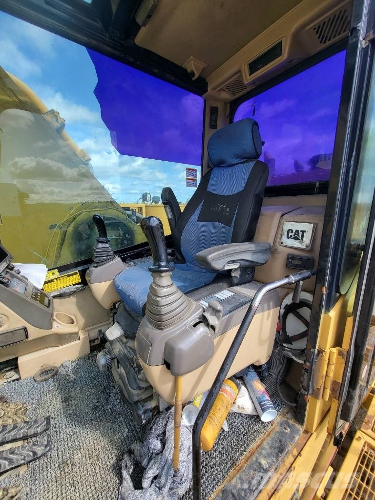 CAT 5110 B Bandgrävare