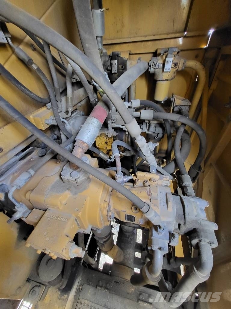 CAT 5110 B Bandgrävare
