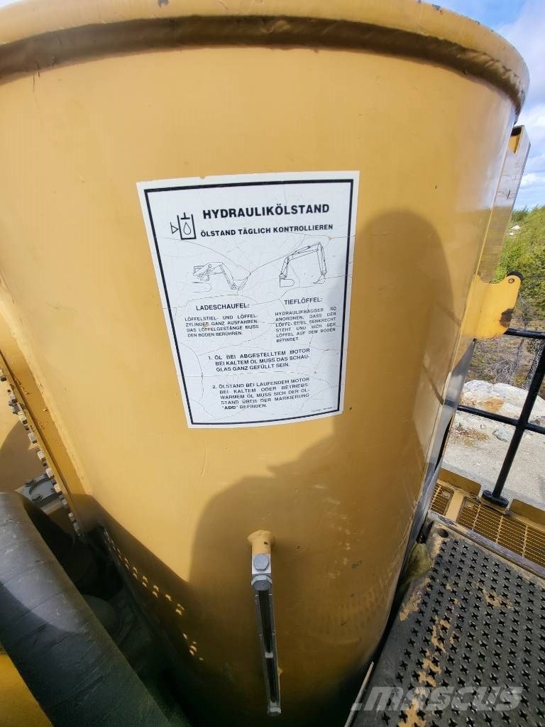 CAT 5110 B Bandgrävare